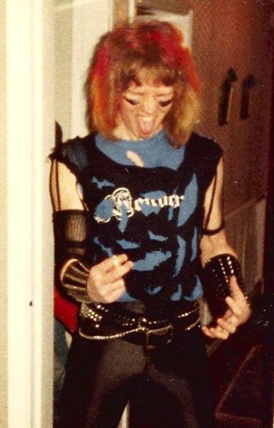 Gateshead rocker Mark Gregory looking splendidly rock’n’roll in 1985. It’s a strong look Mark!